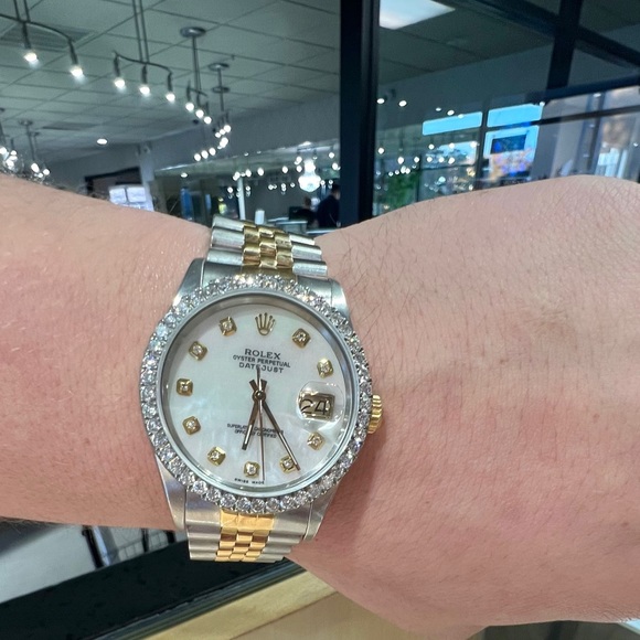 Vintage 1986 Diamond Bezel Oyster Perpetual Datejust Watch Mother of Pearl Face - Picture 9 of 10